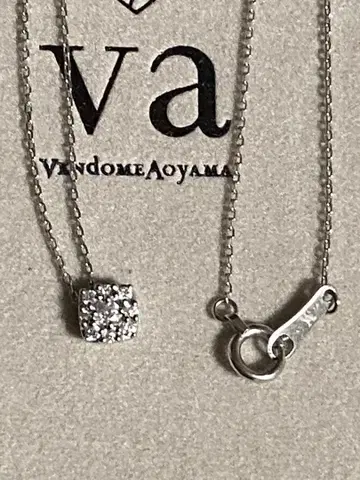 반돔 아오야마 목걸이 다이아몬드