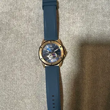 BULOVA 스켈레톤 다이얼 손목시계