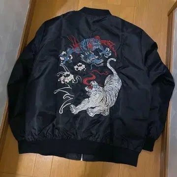 [ 새상품 ] GXP 1999 타이거 & 드래곤 자수 스카잔