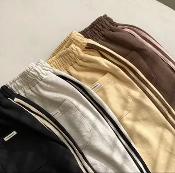 DURANG RURANG Ribbon Track Jogger Pants