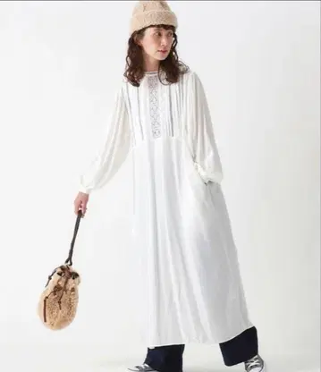 Sunny clouds 카즈미 콜라보 원피스