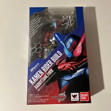 SH 피규아트 가면라이더 빌드 토끼 탱크 폼