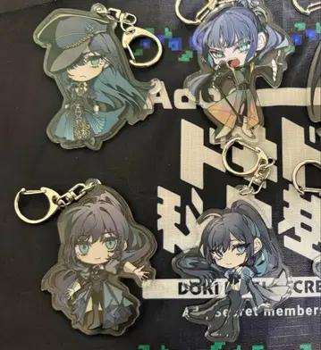 Ado 아크릴 키링