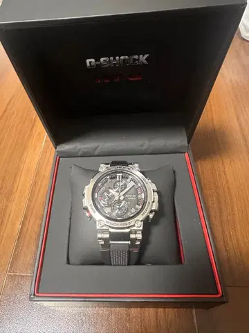 CASIO G-SHOCK MTG-B1000