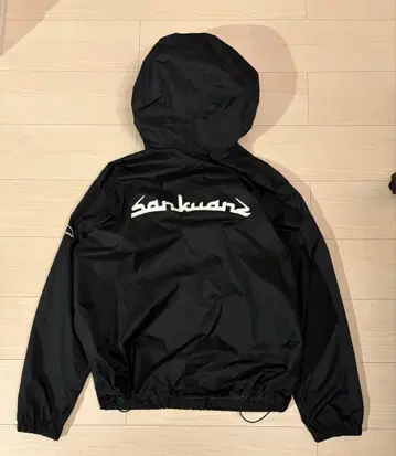 초레어 PUMA x SANKUANZ 콜라보 나일론 자켓 정가 175$