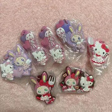 메조피아노 x 헬로키티 캡슐 러버 마스코트