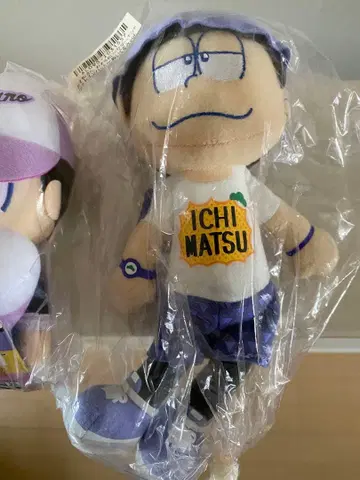 오소마츠 6쌍둥이 이치마츠 봉제 인형 2개 세트