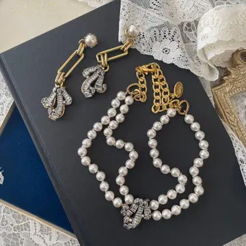 새상품급 rada 펄과 크리스탈의 목걸이와 귀찌 세트