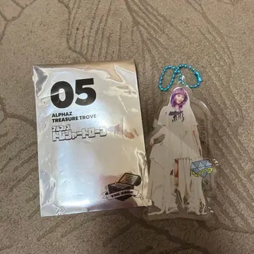 XG 히나타 보물 로브 05