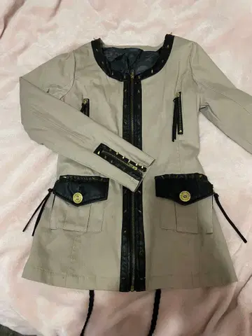 d.i.a 가죽 스터드 자켓