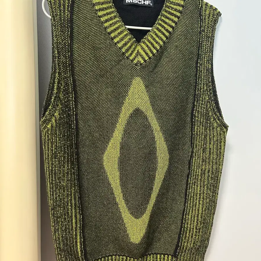 トップス Mischief Rhombus Hooded Knit Vest Black トップス Mischief Rhombus Hooded Knit Vest Black Mischief Rhombus