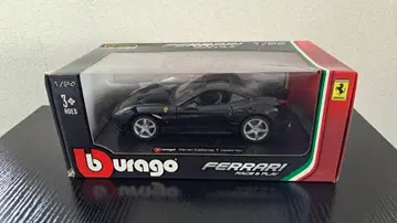 Bburago Ferrari California T 1/24