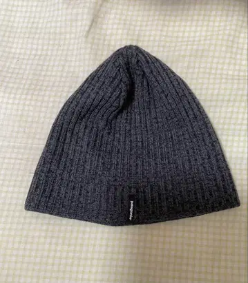 patagonia 다크 그레이 니트 모자