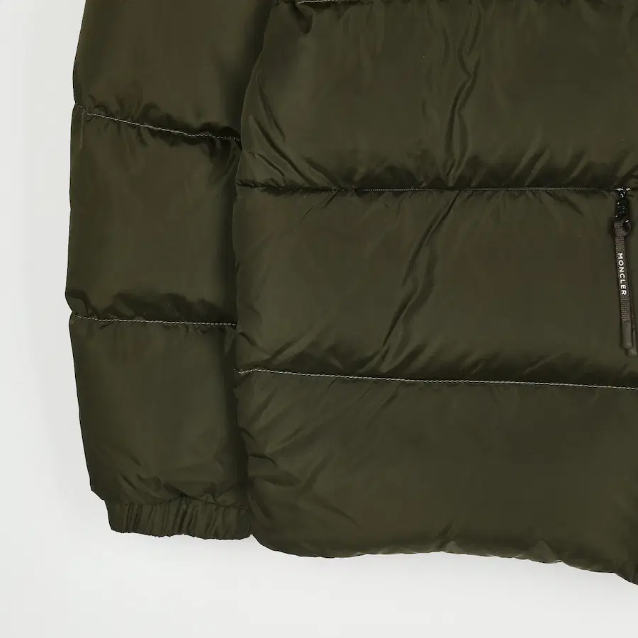 Moncler Tuleries 短款羽绒服