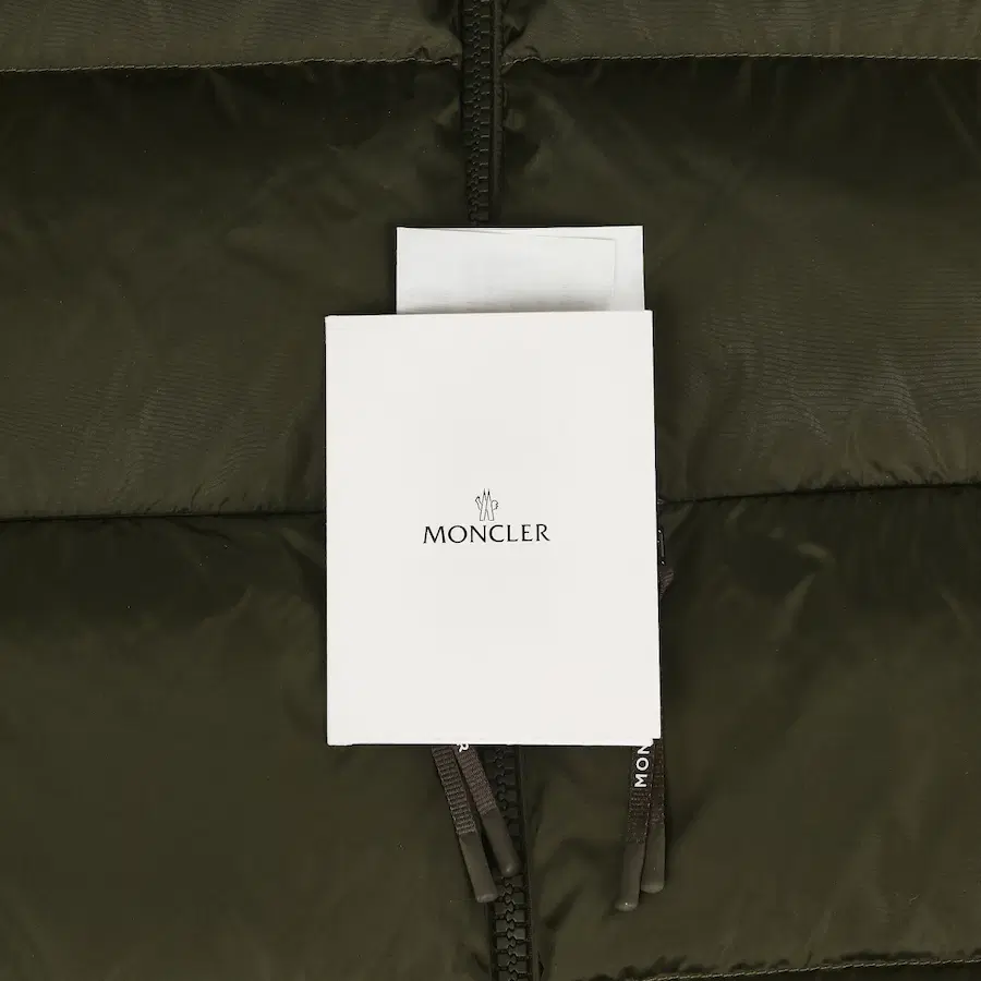 Moncler Tuleries 短款羽绒服