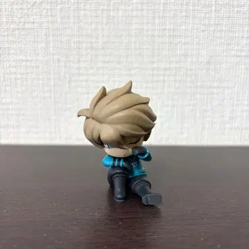 월드 트리거 휴스 어깨 쿵 가챠 피규어