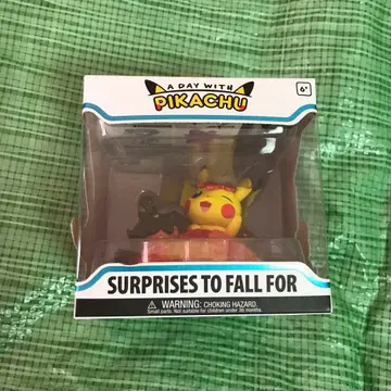 포켓몬 센터 피규어 funko day with 피카츄 가을