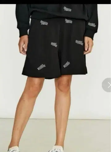 새상품급 덥스타 DSC 하프 맨투맨 팬츠