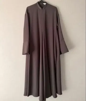 엔폴드 원피스 다크 브라운