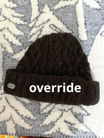 새상품 여성용*오버 override*니트 모자