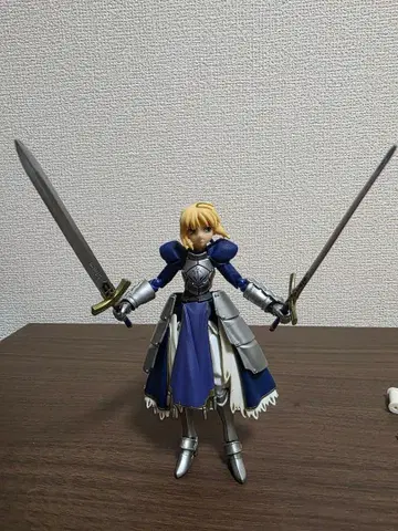 figma 세이버 003 피규어 갑옷