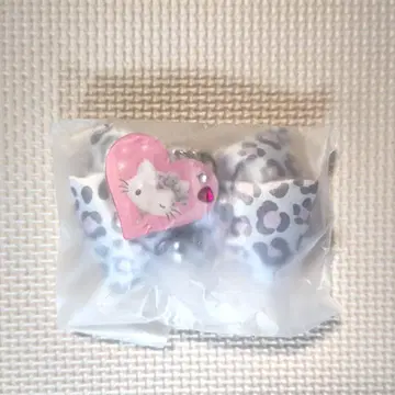 산리오 모노톤 애니멀 시크릿 참 챠미키티