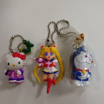 캐릭터 스트랩 세트 헬로키티 세일러문 도라에몽