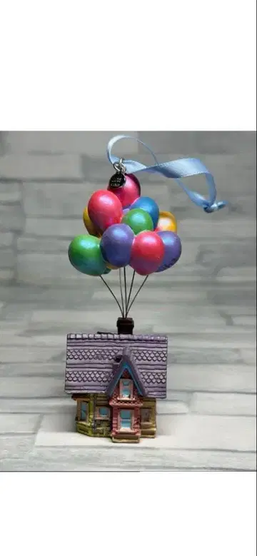 하늘을 나는 칼 할아버지 오너먼트 키링 피규어 디즈니