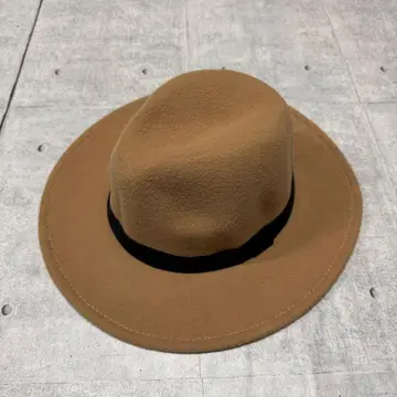 새상품 미사용 중절모 울 펠트 베이지 블랙 리본