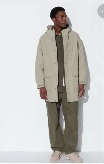 유니클로 윈드프루프 후디드 코트 M