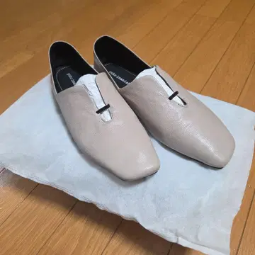 유코 이마니시+ 베이지 펌프스 36