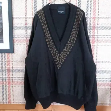 그랑 시니오레 깊은 V넥 니트 인조 가죽 절개 스웨터 엑세뉴