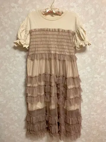 Candy Stripper 튤 프릴 드레스 원피스 퍼프 슬리브