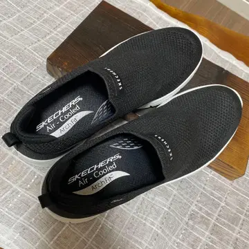 SKECHERS 에어-쿨드 아치 핏 블랙 23.5cm
