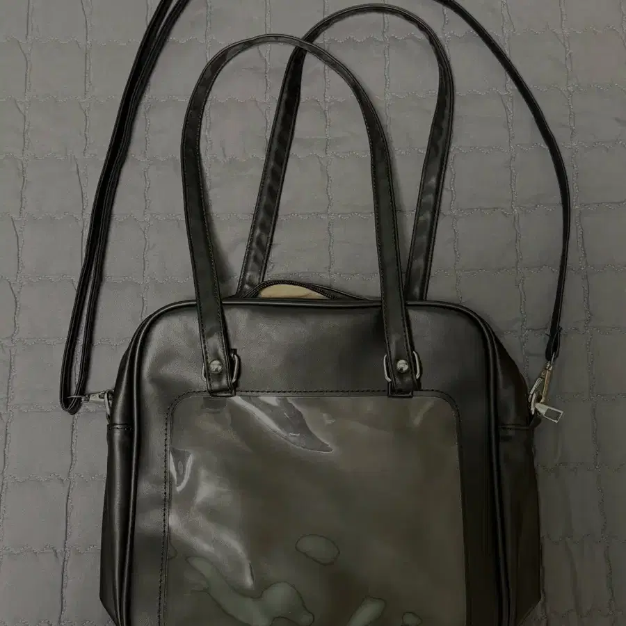 ATEEZ 未使用 PVC POCKET SHOULDER BAG ATEEZ - PVC Pocket Shoulder Bag [ANITEEZ IN THE CALLING Official