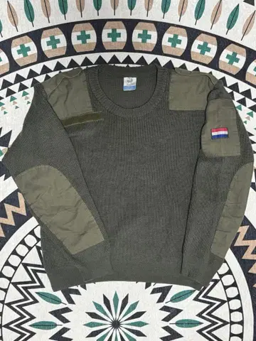 [ 80-90s ] 네덜란드군 빈티지 명령어 스웨터 사이즈 3