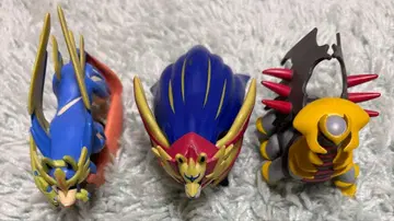 포켓몬스터 몬코레 자시안 자마젠타 기라티나 세트