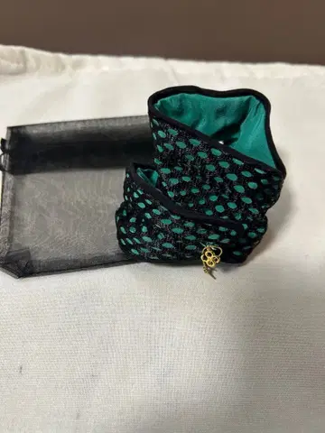 콜레트 마루프 와이어 슈슈 미사용