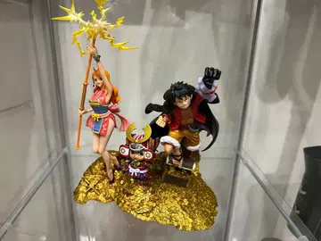 원피스 피규어아츠제로 대해적백경 루피, 나미 피규어.