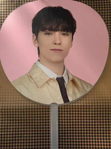 VERNON 버논 SEVENTEEN HOLIDAY 부채