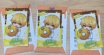 AMPTAK x COLORS 발렌타인 랜덤 포토 카드 아키 3장