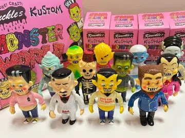 headlockstudio KUSTOM MONSTER WORLD3