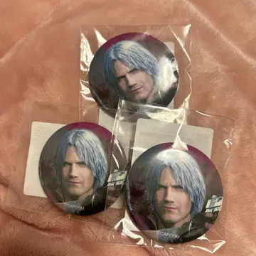 캡슐 복권 단테 캔뱃지