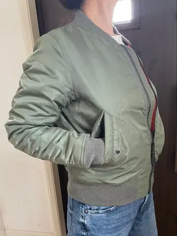 AVIREX MA-1 자켓 올리브 그린