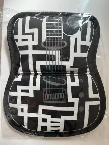 토모야스 호테이 Paradox Tour 기타 모양 주방 미튼