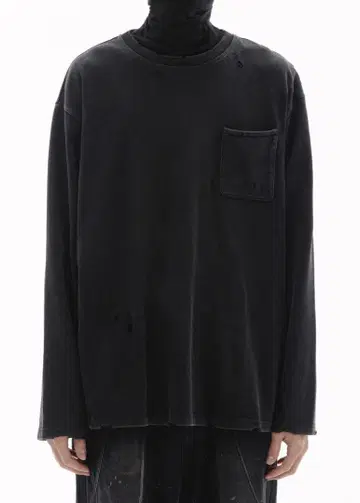Professor.E 데미지 가공 블랙 긴팔 티셔츠