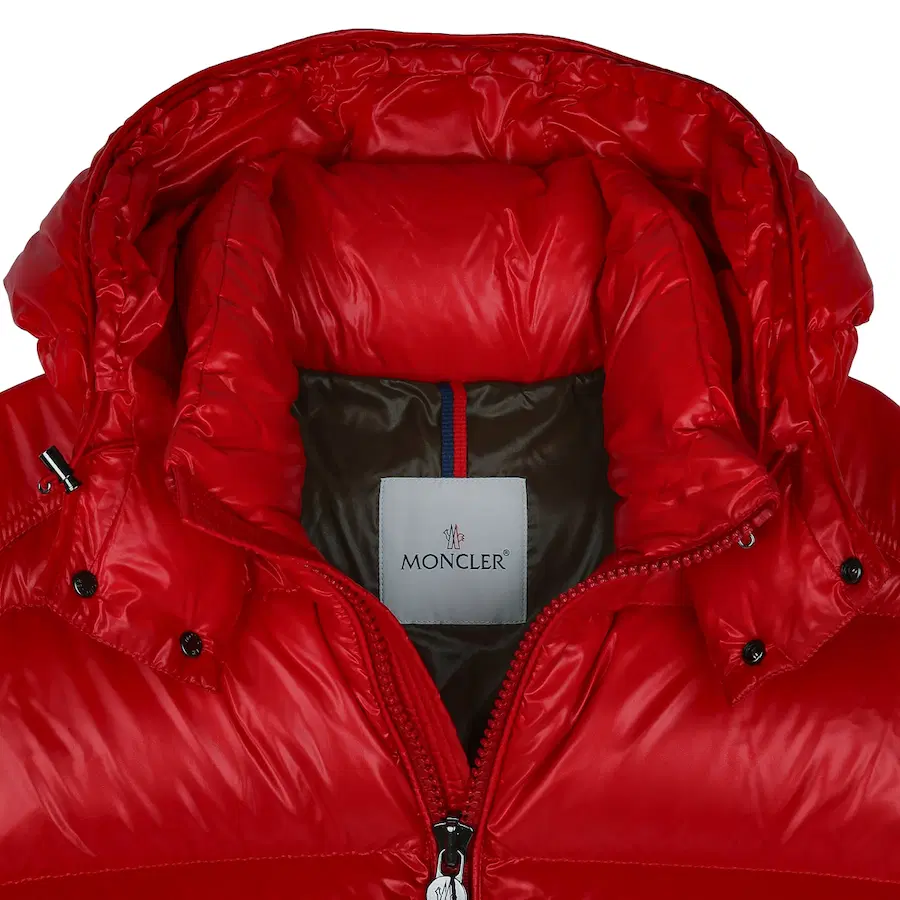 Moncler Maya 短款羽绒服
