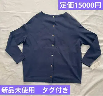 미사용 새상품 택 포함 Tonerico 네이비 버튼 달린 긴팔 상의