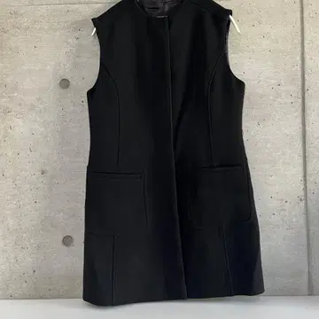 봉제가 훌륭한 LAPINE BLANCHE 블랙 베스트 38