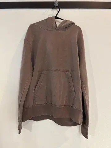 REMI RELIEF/레미 레리프 후드티 브라운